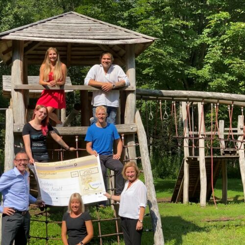 Schöne Aussichten! Mitarbeiter des Standortes Bad Aibling spenden für Kinderheim