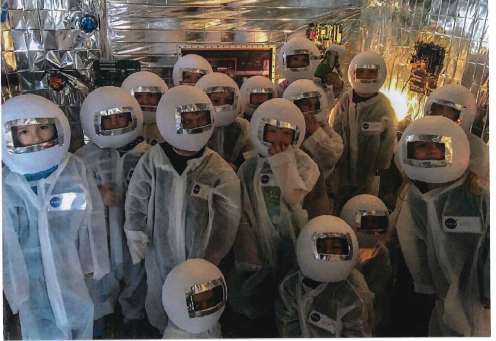 Kleine Astronauten im All